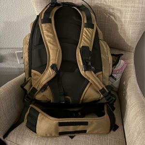 Limited Edition Oakley Coyote Kitchen Sink